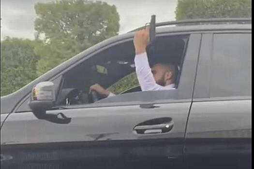На водителя Mercedes, устроившего стрельбу в Краснодаре, завели 5 административных дел