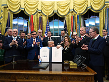 Трамп положил конец самому длительному шатдауну в истории США: что дальше