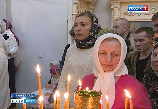 Путин подарил икону храму, где встречал Рождество