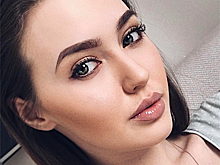 Не слишком дорого: пользователи Сети высмеяли платье Анастасии Костенко, в котором она отмечала день рождения Дмитрия Тарасова