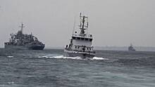 Корабль ВС России открыл предупредительный огонь по сухогрузу в Черном море