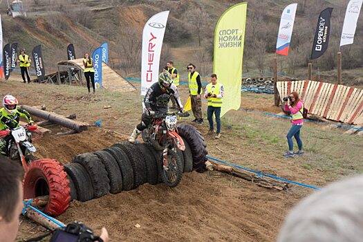 Спортсмен из Саратова стал серебряным призером в чемпионате России по мотогонкам