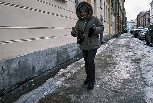 В Петербурге подготовили тонны соли
