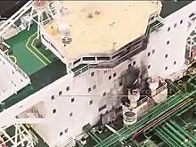 Атакованный дронами ВСУ танкер сняли на видео в Стамбуле со следами ударов