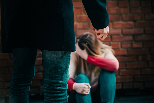 Турист в Сочи изнасиловал свою девушку из-за памятной татуировки