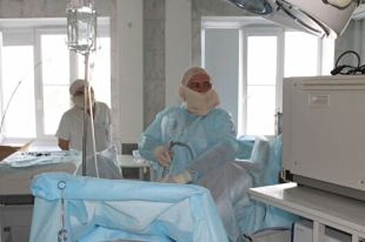 В Челябинском центре онкологии появился уникальный лазерный аппарат