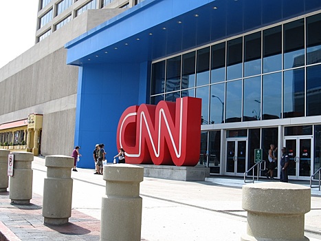 Независимые журналисты США требуют наказать CNN за фейки в пользу Байдена