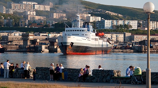 Амурский судостроительный завод построит два парома для Сахалина