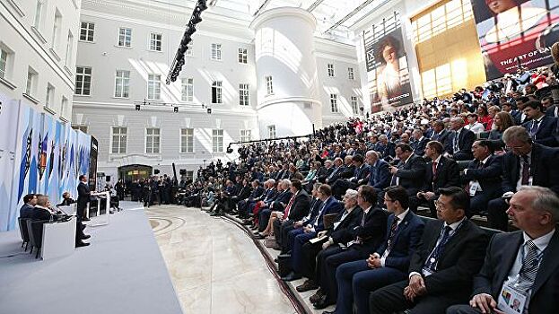 Российские адвокаты считают, что попадают в зону риска из-за гонораров