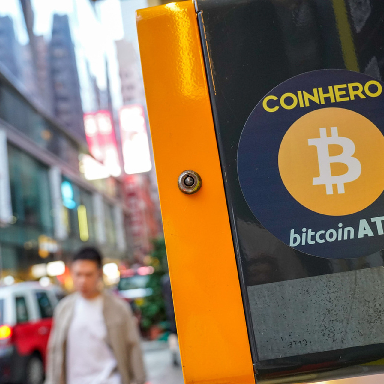 С начала года Bitcoin потерял 30% от стоимости к рублю - Рамблер/личные  финансы