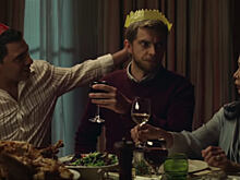 Бренд бумажных полотенец выпустил самую отвратительную новогоднюю рекламу