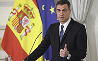 Премьер Испании отказался покинуть свой пост после политического скандала