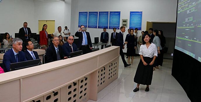 Делегация из Ростова побывала в лаборатории Шаньдунского транспортного университета в Китае