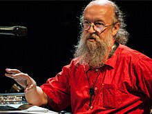 Сергей Летов: “Смотреть немного дальше своего носа и собственной профессии”