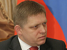 Премьер Словакии призвал отменить санкции против России