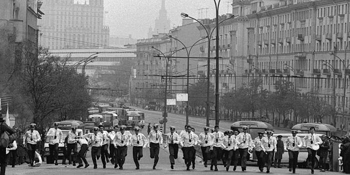 «В советское время это был высший чин достоинства человека»: история милиции от Глеба Жеглова до Дяди Степы