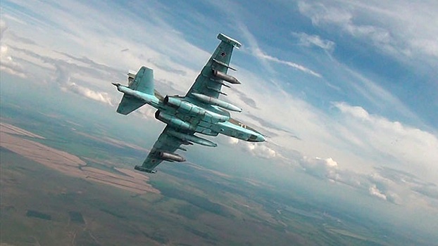 Идея оборотной стрельбы: генерал-майор авиации рассказал, как перевесил ракеты на Су-25 на 180 градусов