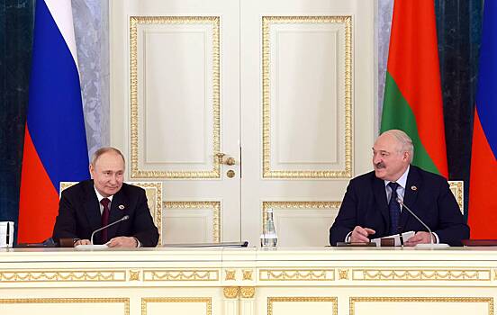 Путин закончил заседание с Лукашенко шуткой