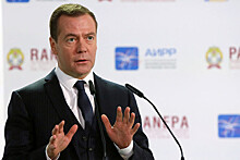 Медведев спрогнозировал связанную с долларом тенденцию