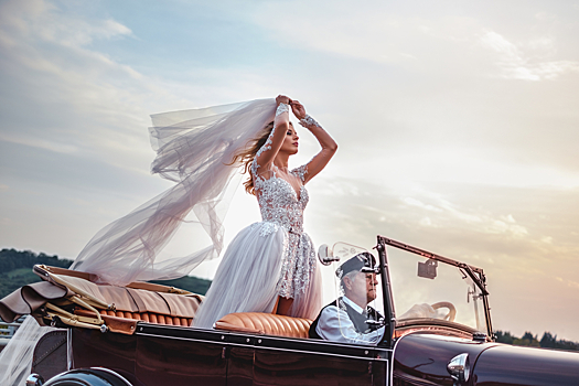 От Rolls-Royce как у Миддлтон до Jaguar как у Маркл: топ идеальных автомобилей для свадебной церемонии