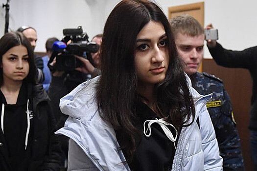 СК признал сестер Хачатурян потерпевшими по делу о насилии со стороны отца