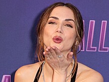 Ана де Армас пришла на премьеру фильма с откровенным вырезом
