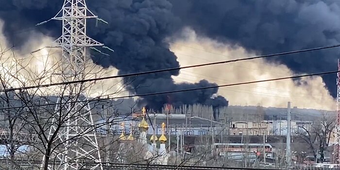 Пожар возник на объекте критической инфраструктуры в Киевской области после взрывов