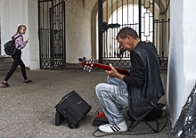Голоса улиц: истории костромских уличных музыкантов
