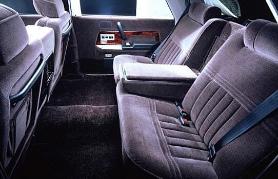 Почему велюр в авто лучше, чем кожа?