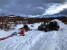Водитель доверился навигатору и на сутки застрял в снегу