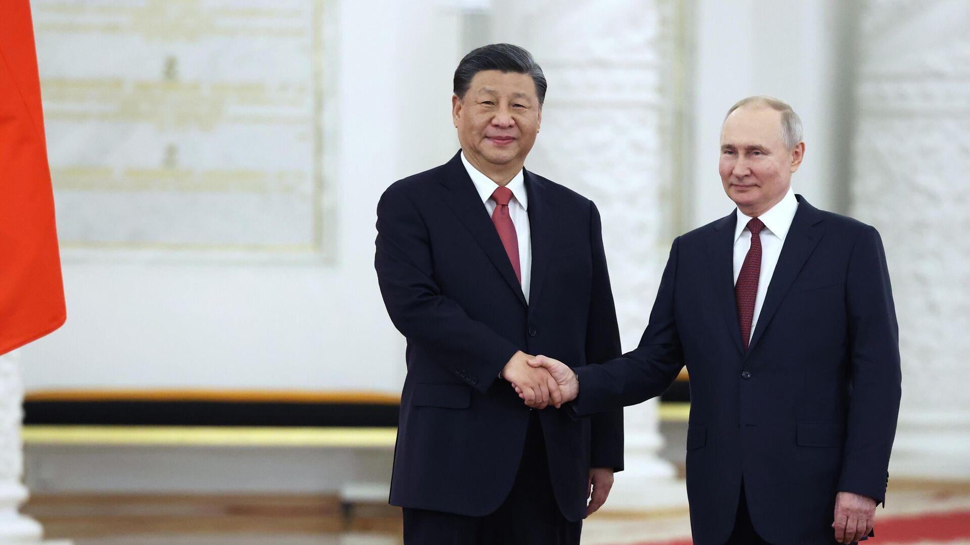 СМИ: Запад находится в панике после визита Путина в Китай