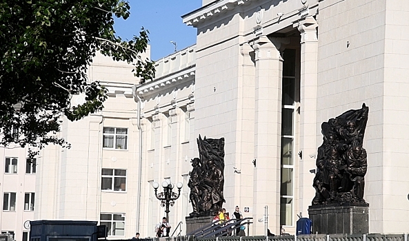 Волгоградские стройотряды примут участие в восстановлении памятников в Донбассе