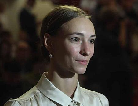 Балерина Захарова рассказала о реакции мужа на выступление с Полуниным