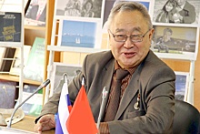 Алтайский писатель и языковед стал другом Якутии