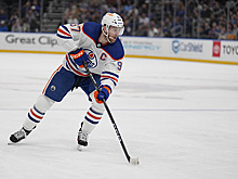 Макдэвид установил рекорд по числу голевых передач за регулярный чемпионат НХЛ в XXI веке