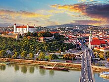 Словакия возобновила прием заявлений на туристические визы в России