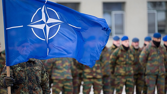 В США заявили, что НАТО рассматривает отправку инструкторов на Украину