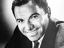 Умер актер из "В джазе только девушки"