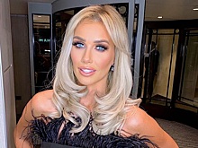 «Это не джинсы купить»: инстамодель пожалела об изуродовавшей ее маммопластике