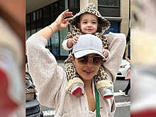 Приянка Чопра одевает годовалую дочь Мальти в ботильоны Christian Louboutin за $395