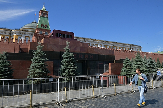Мавзолей Ленина и некрополь у Кремлевской стены закроют для посетителей