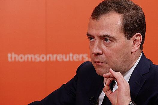 Медведев: Европа ощутила "сладкие" последствия санкций против РФ