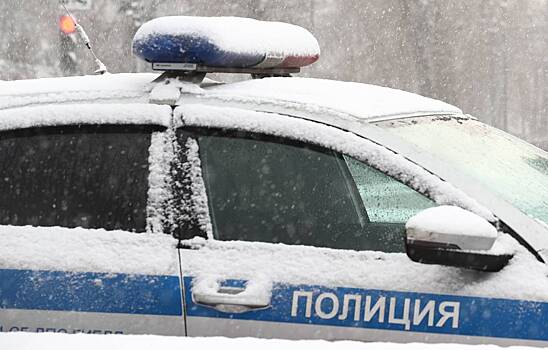 Во Владивостоке 11 машин столкнулись на пути к аэропорту