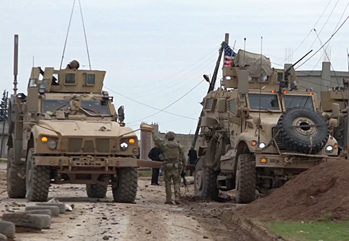 США перебросили 200 военных из Ирака в Сирию