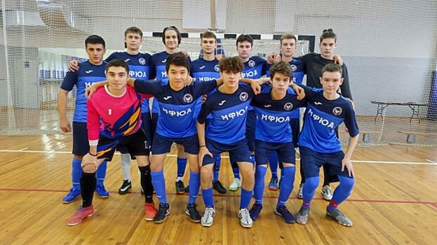 Команда Ховрина стала призером городского турнира по флорболу