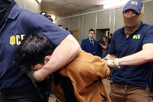 ФСБ в Астрахани задержала банду борцов, вымогавших деньги у бизнесменов