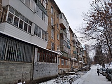 В Златоусте две недели ищут собственника квартиры, чтобы устранить коммунальную аварию