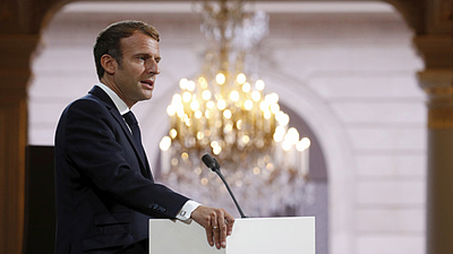 Jeune Afrique: Макрон в ноябре поедет в турне по четырем странам Африки