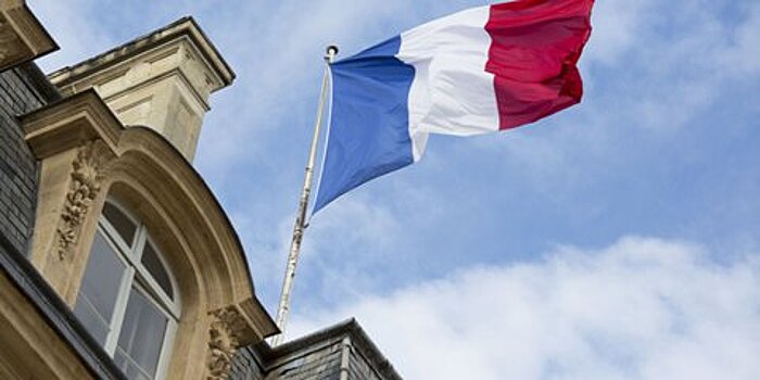 МВД Франции: Макрон лидирует на выборах с 23,82 процента голосов