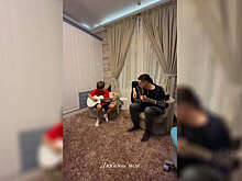 Певица Подольская сняла сына от Преснякова за игрой на гитаре